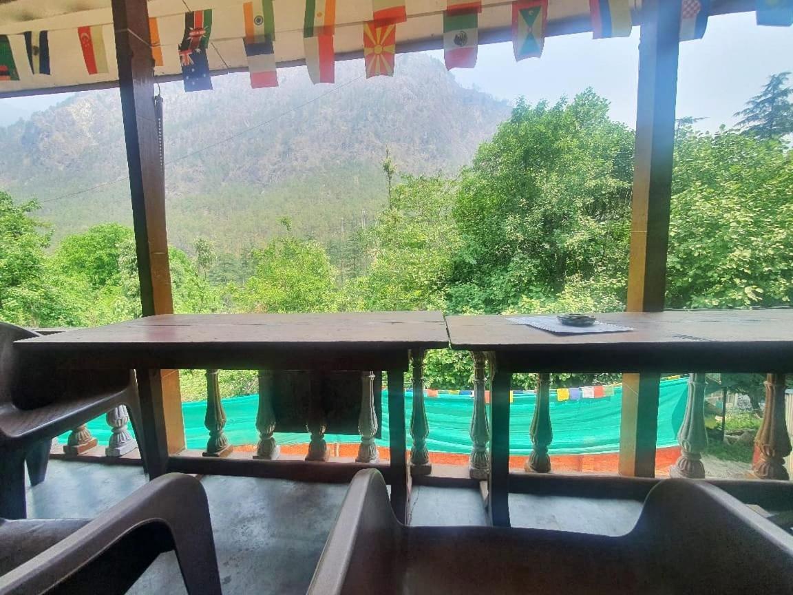 Wake N Bake Kasol Εξωτερικό φωτογραφία
