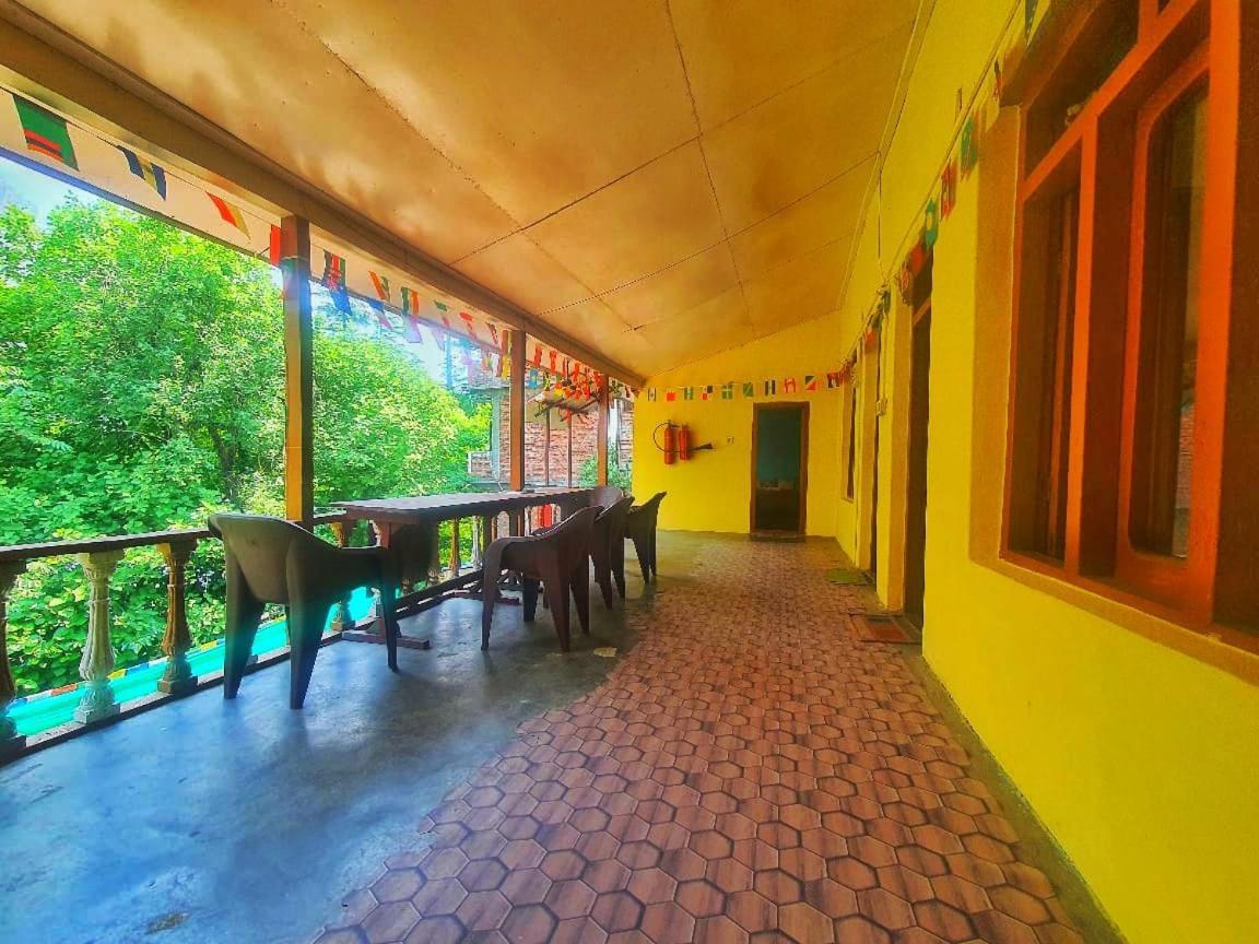 Wake N Bake Kasol Εξωτερικό φωτογραφία